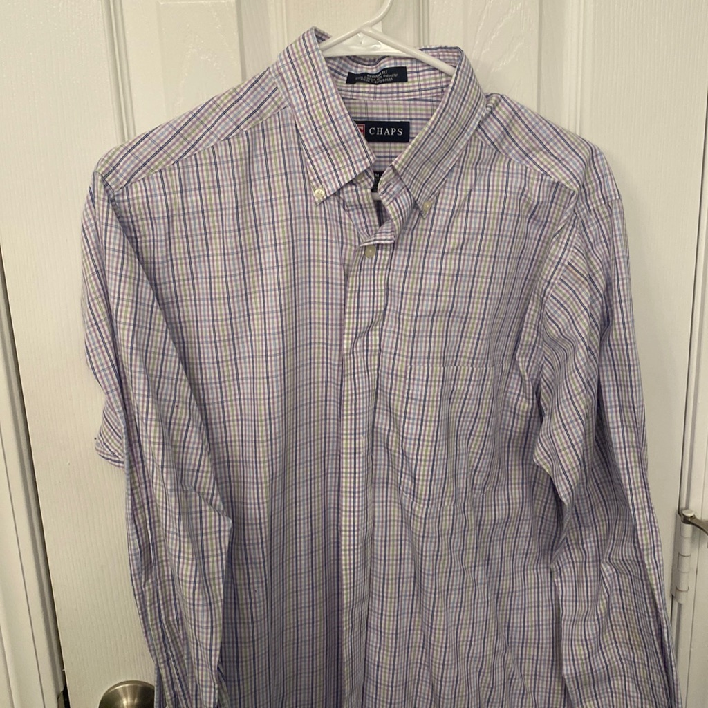 Chaps Button Down. Size Medium. Gently Used.